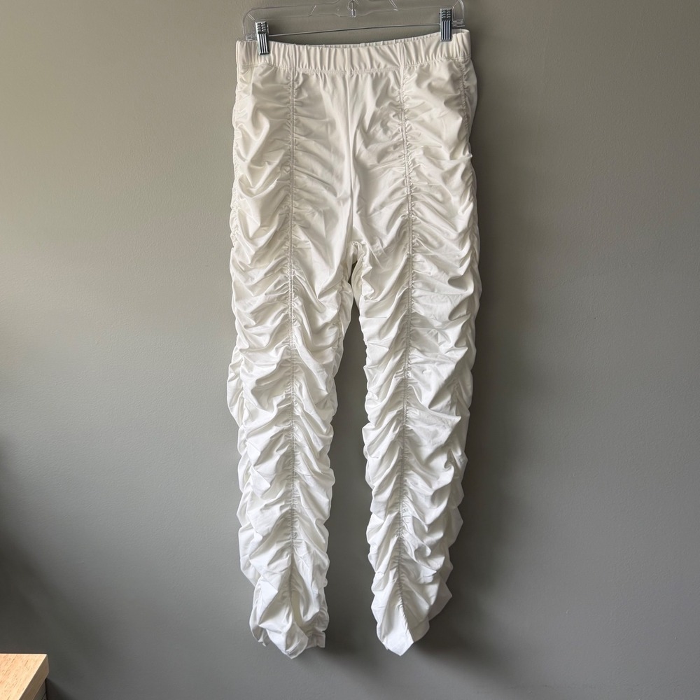 NWOT Halara Ruched Stacked Dance Leggings Size Medium Soft White High Rise